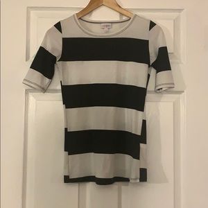 Lularoe Gigi shirt
